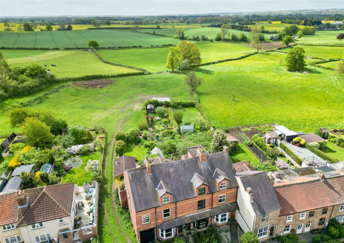 Copt Hewick, Ripon