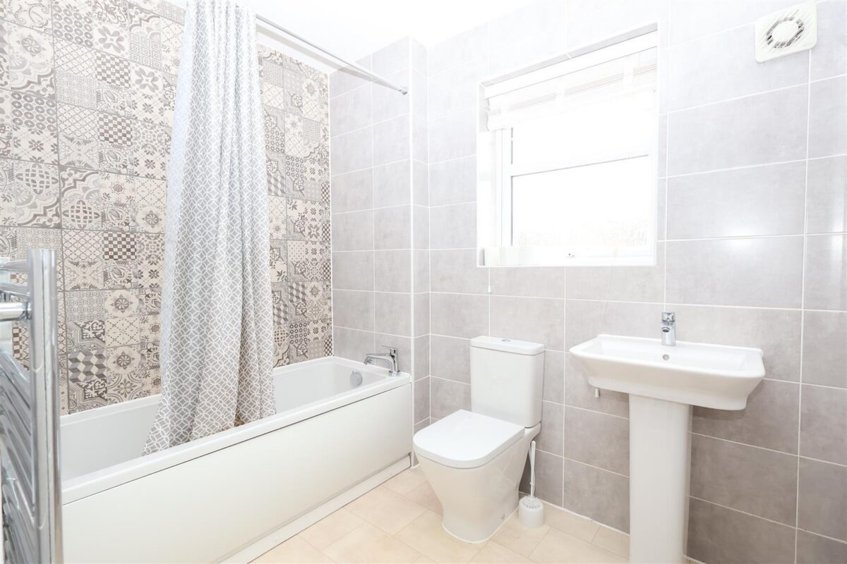 Doublegates Avenue, Ripon