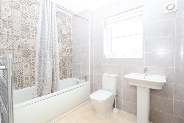 Doublegates Avenue, Ripon