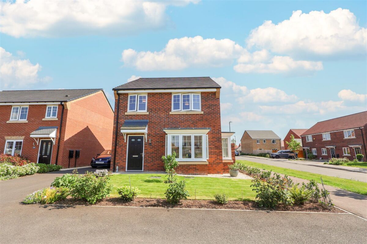 Hazel Wood Crescent, Sowerby, Thirsk