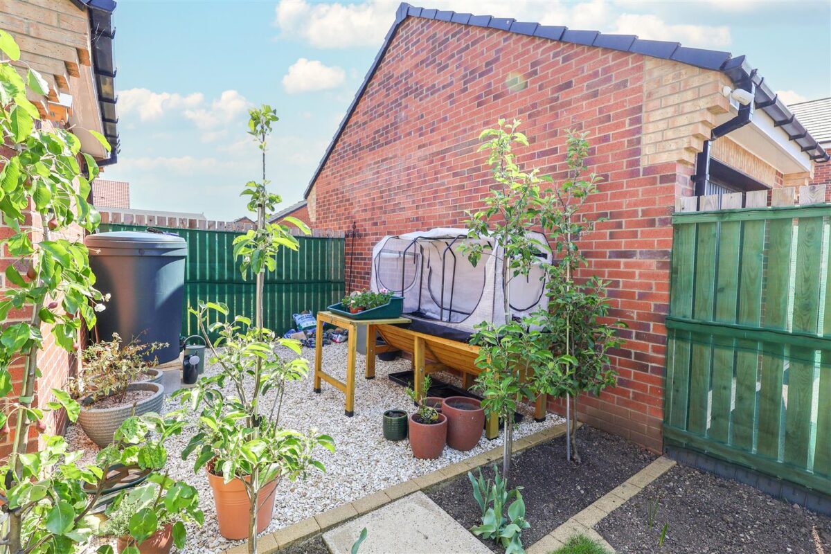 Hazel Wood Crescent, Sowerby, Thirsk