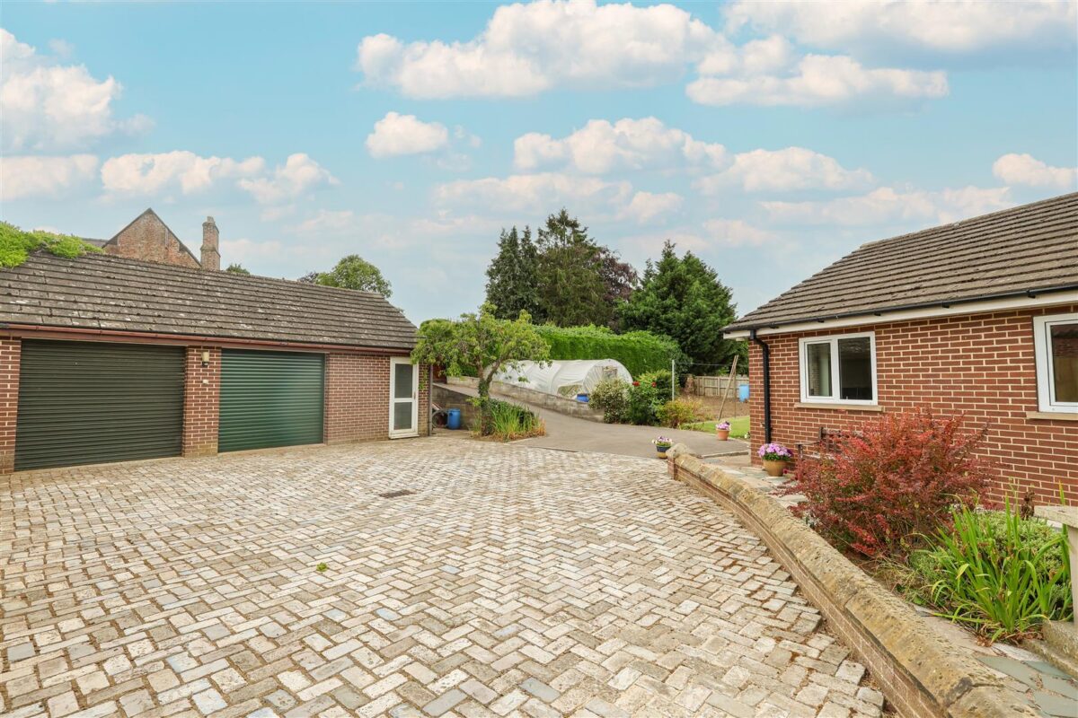 Cemetery Road, Thirsk
