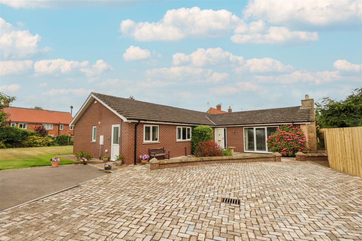 Cemetery Road, Thirsk