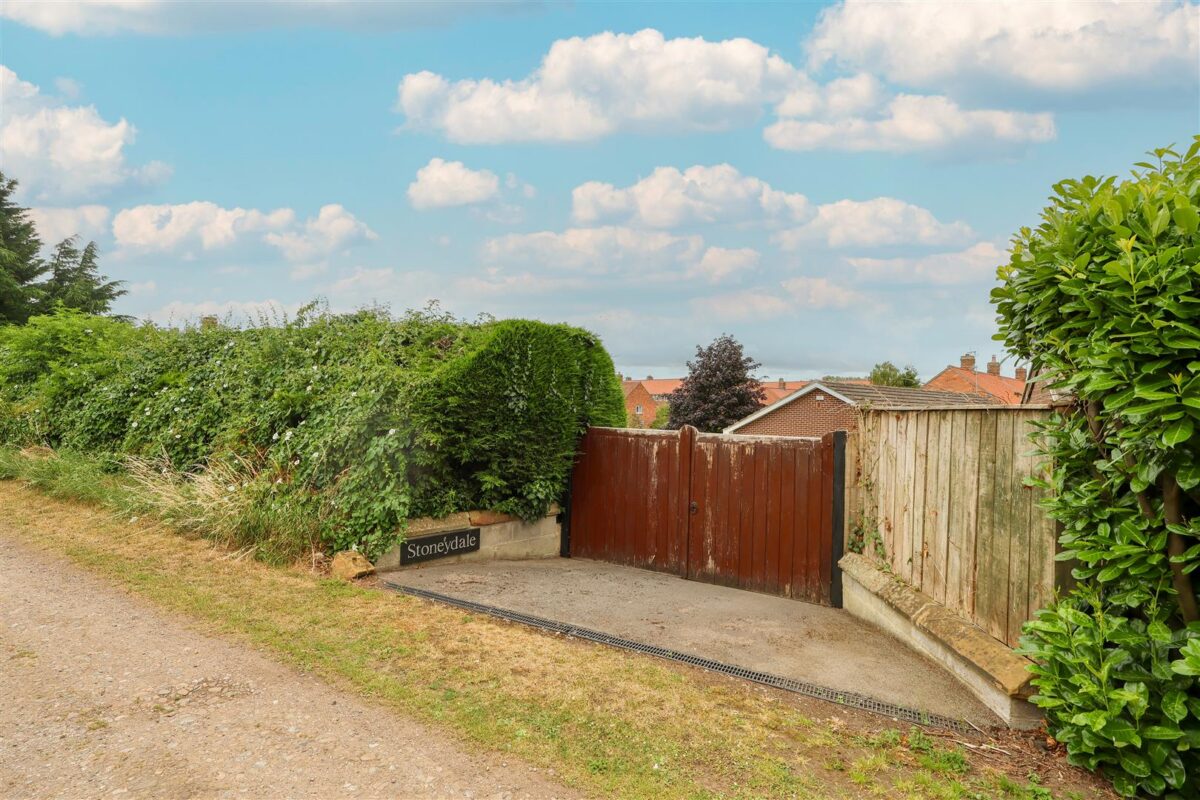 Cemetery Road, Thirsk