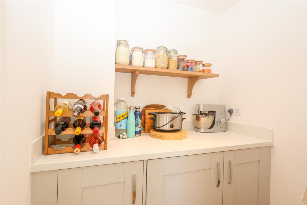 Larch Wood Close, Sowerby, Thirsk