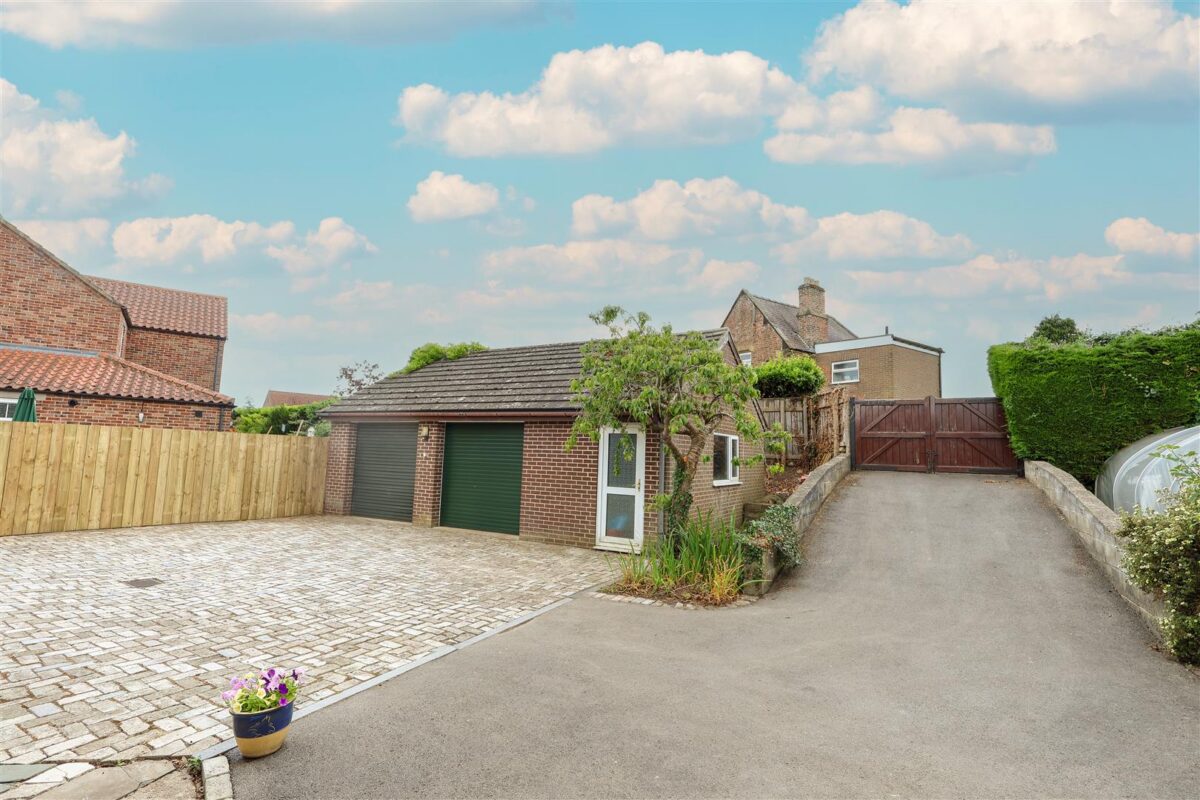 Cemetery Road, Thirsk
