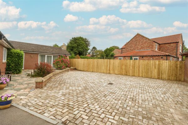 Cemetery Road, Thirsk