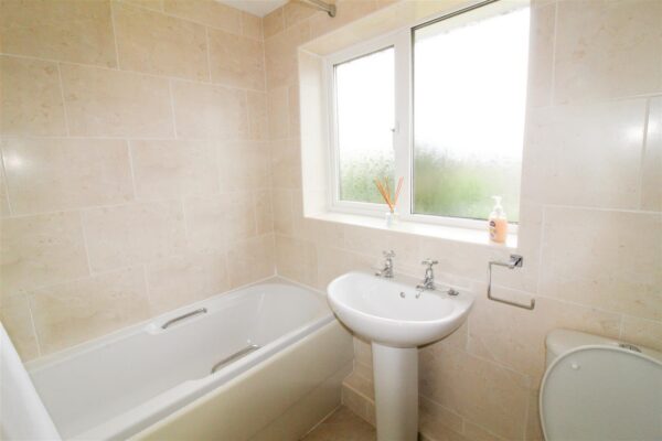 Lindrick Way, Harrogate