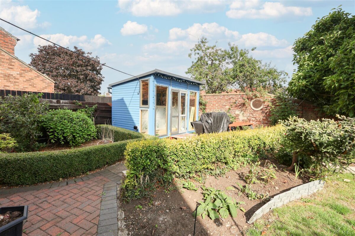 St. Giles Close, Thirsk