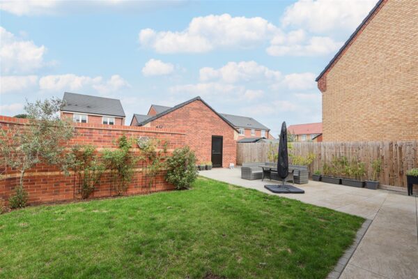 Hazel Wood Crescent, Sowerby, Thirsk