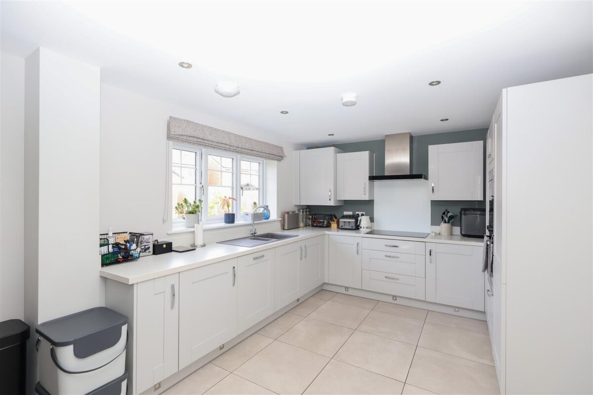 Hazel Wood Crescent, Sowerby, Thirsk