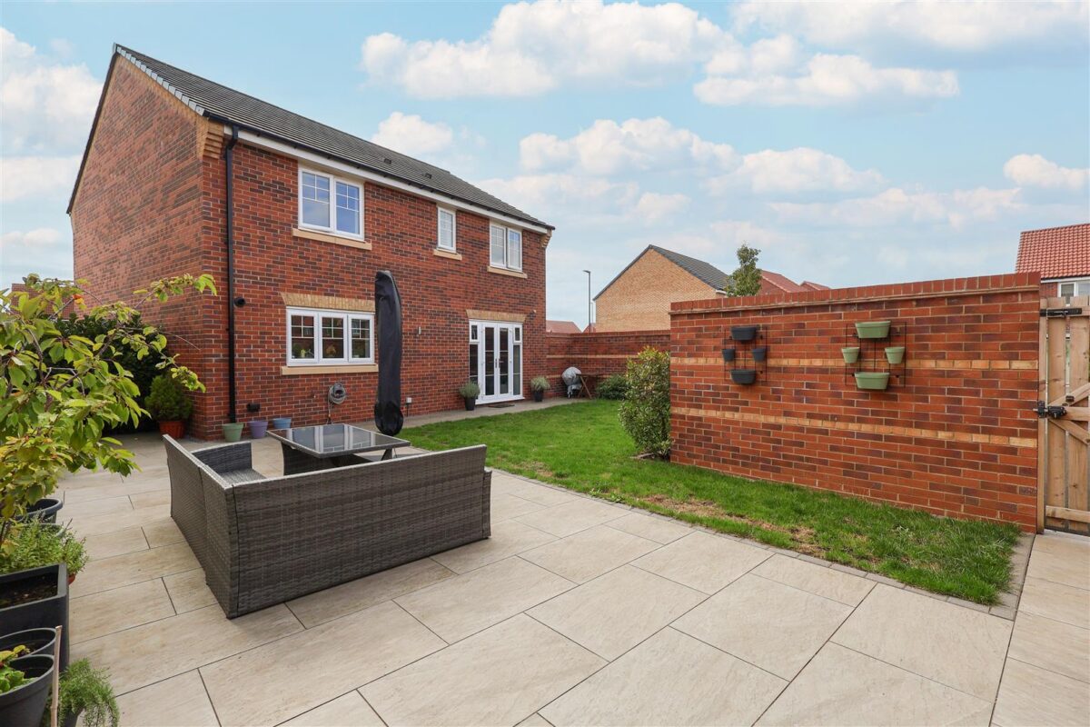 Hazel Wood Crescent, Sowerby, Thirsk