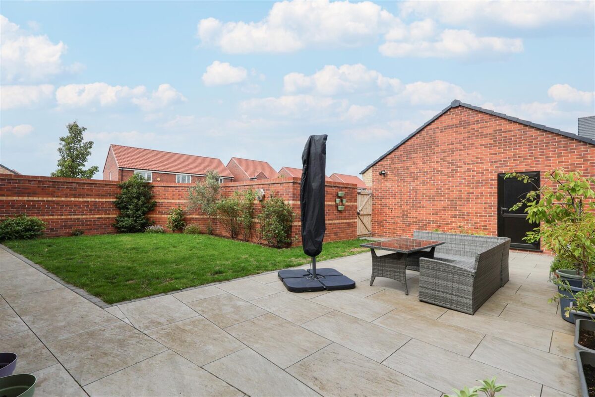 Hazel Wood Crescent, Sowerby, Thirsk