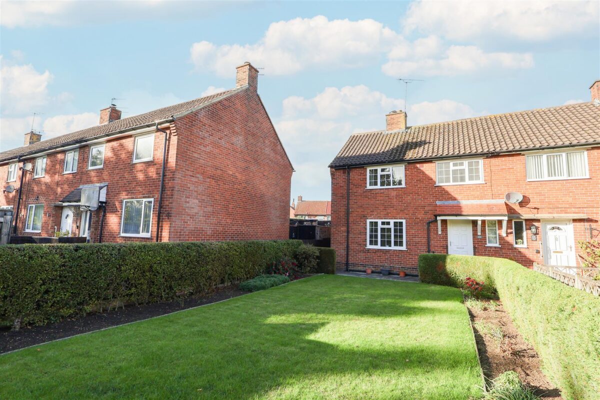 Oak Road, Ripon